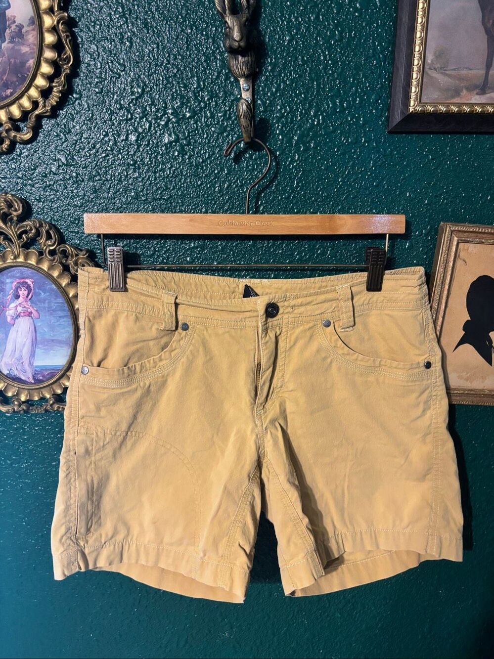 KUHL WOMENS YELLOW PATINA SHORTS SZ 6